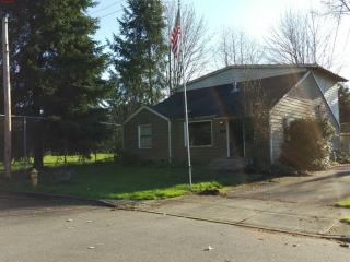3701 5th Pl, Seattle WA  98056-3974 exterior
