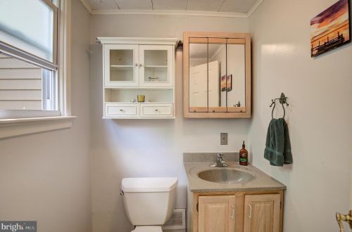 2652 Princeton Pike, Lawrence Township NJ  08648-3634 exterior