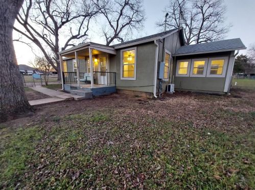 606 Washington Ave, Whitney TX  76692-2144 exterior