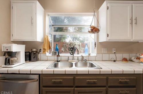 12 Wysong Ct, Chico CA  95928-7647 exterior