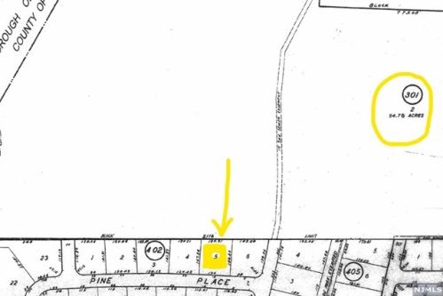 15 Pine Pl, Harrington Park, NJ 07640-1109