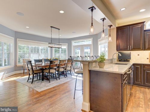 20500 Stone Fox Ct, Leesburg VA 20175-7223 exterior