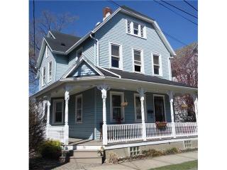 33 Whitfield St, Nazareth PA  18064-2148 exterior
