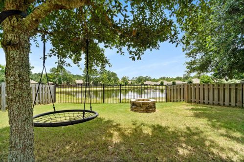 290 Dickens Dr, Freeport FL  32439-2298 exterior