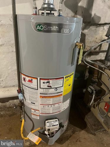 1223 Jackson St, Camden NJ  08104-3525 exterior