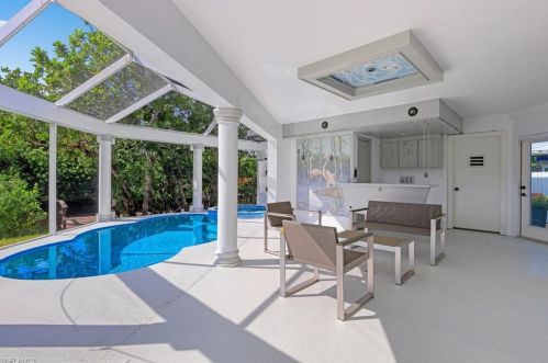 2998 Orange St, Naples, FL 34112-5826
