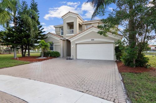 8980 Biddle Ct, West Palm Beach, FL 33414-6436