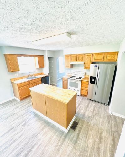 110 Spring Flower Way, Pataskala OH  43062-6998 exterior