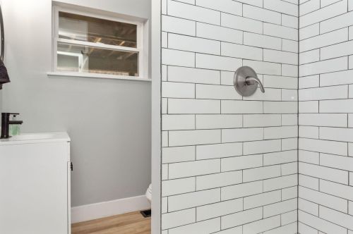 1420 Amsterdam Rd, Covington KY  41011-2052 exterior