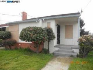 9521 Holly St, Oakland, CA 94603-1529