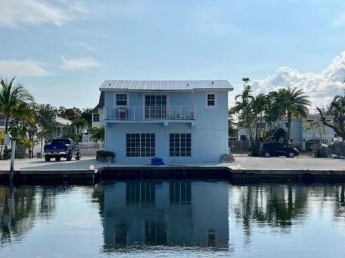 1013 Adams Dr, Key Largo, FL 33037-2734