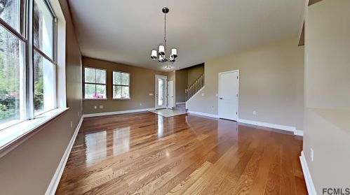 41 Angela Dr, Palm Coast, FL 32164-8952