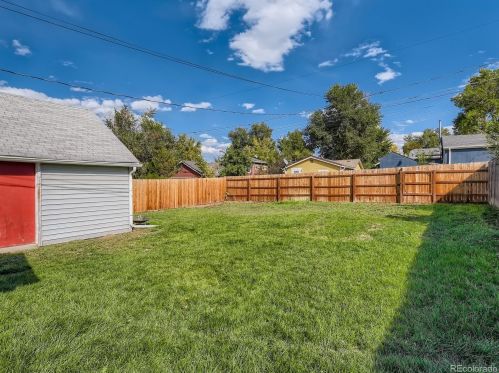 3076 Pearl St, Englewood CO 80113-2709 exterior