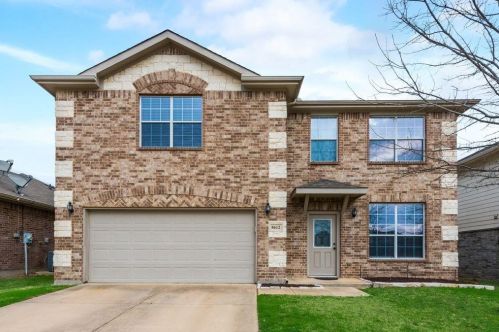 8612 Star Thistle Dr, Fort Worth, TX 76179-4387