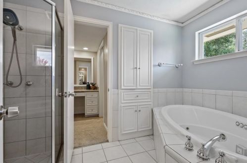 7507 Cliffbrook Dr, Dallas TX  75254-8012 exterior