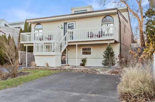 323 Waterside Rd, Northport, NY 11768-1235