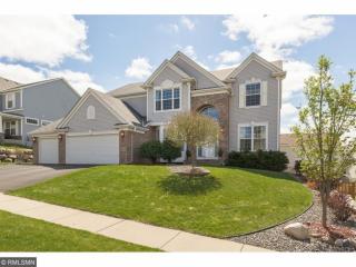 2320 Woodcrest Dr, Saint Paul, MN 55129-8807