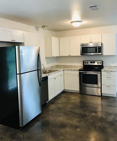 816 8th St, Bonham TX  75418-3927 exterior