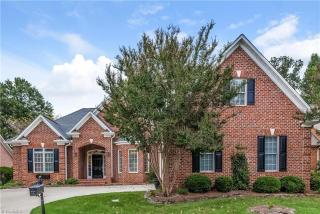 261 Hollin Way, Winston Salem, NC 27104-3691