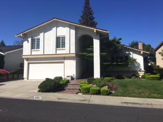 4480 Silverberry Ct, Concord CA  94521-4420 exterior