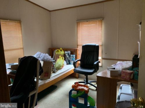 1002 Redwood Dr, Breinigsville PA  18031-1627 exterior