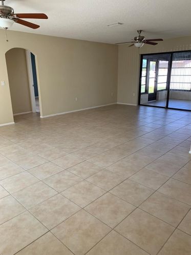 1103 Springtime Dr, Tarpon Springs, FL 34691-6764