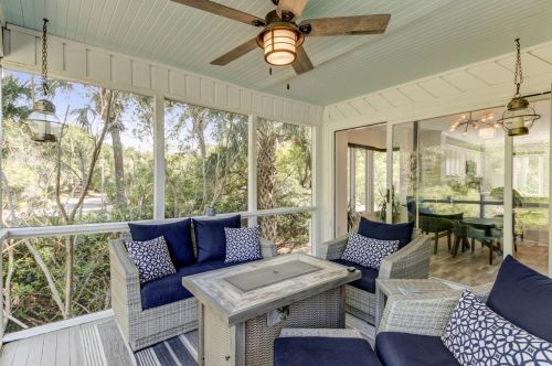 1 Back Ct, Isle Of Palms SC  29451-2827 exterior