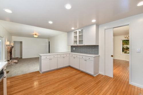 3722 Sleepy Hollow Dr, Santa Rosa CA  95404-1528 exterior