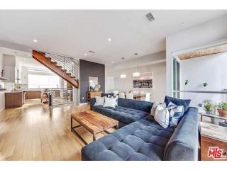 1207 Las Palmas Ave, Los Angeles, CA 90038-1210