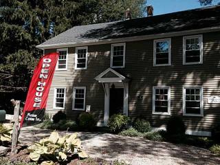 4 Gates Way, Haddam, CT 06438-1362