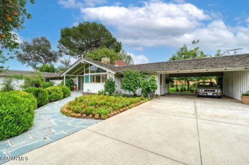 17050 Magnolia Blvd, Van Nuys, CA 91316-3453