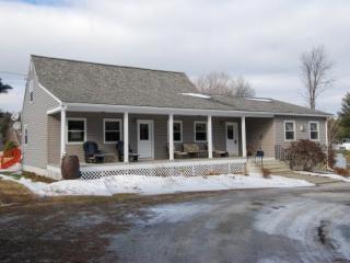 731 Stone Bridge Rd, Georgia, VT 05468-4434