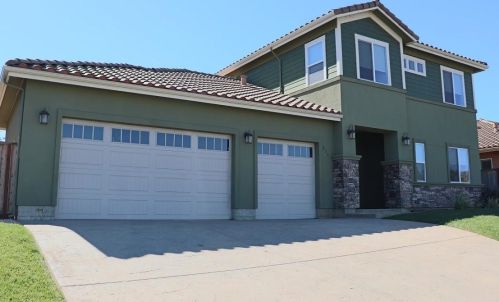233 Katie Ct, Lakeport, CA 95453-7200