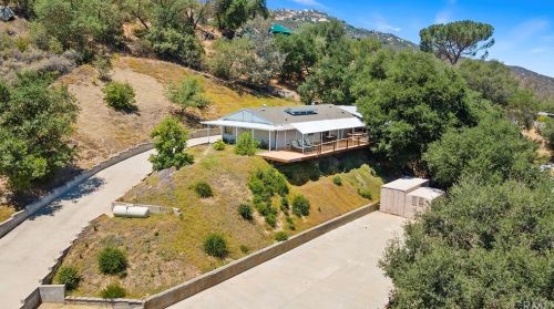 47445 Rainbow Oaks Dr, Temecula CA  92592-2937 exterior