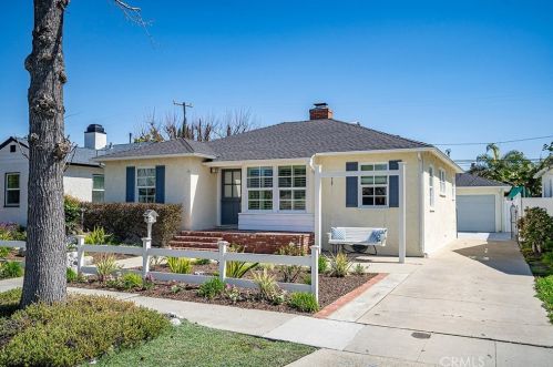 1940 Chatwin Ave, Long Beach, CA 90815-3103