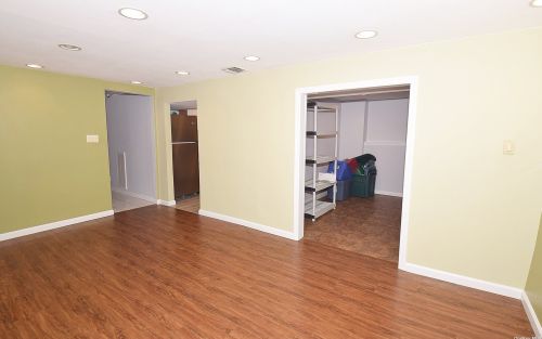 37 Corsa St, Huntington Station NY  11746-6626 exterior