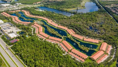 6650 Beach Resort Dr, Naples FL  34114-7508 exterior