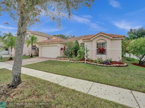 13724 11th St, Hollywood FL  33028-2342 exterior