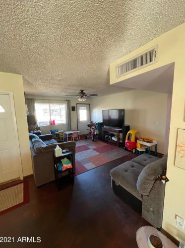 5919 Monte Cristo Ave, Glendale AZ 85306-2231 exterior