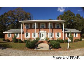 289 Overlake Dr, Raeford, NC 28376-5931