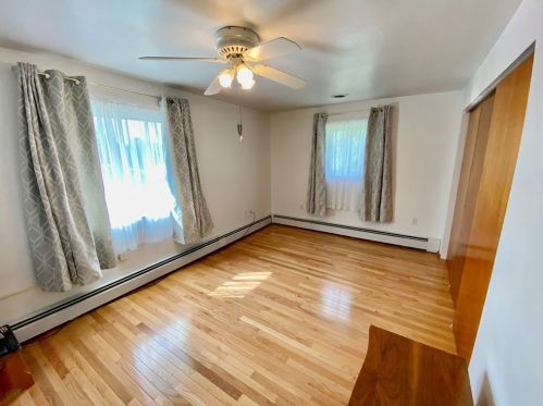 1521 Sycamore St, South Connellsville PA  15425-4954 exterior