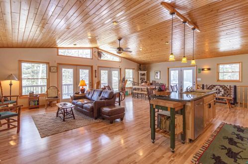 2241 Spaulding Dr, Ely MN  55731-1039 exterior