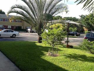 1824 81st Ter, Hollywood, FL
