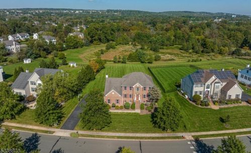 10 Providence Dr, Flemington NJ  08822-3447 exterior