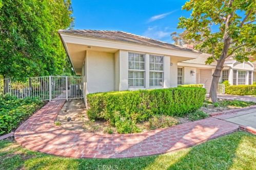 1520 Bonita Vista Dr, San Bernardino CA  92404-2104 exterior