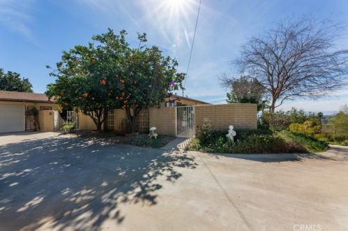 5350 Park Ln, San Bernardino, CA 92404-1122