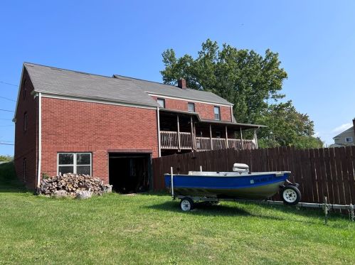 3213 37th Street Ext, Beaver Falls, PA 15010-1219