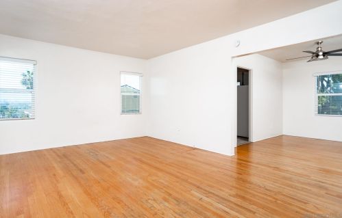 5966 Linnet St, San Diego CA 92114-4122 exterior