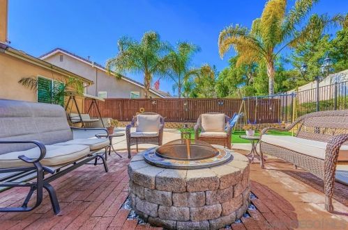 32758 Stonefield Ln, Temecula CA  92592-7207 exterior