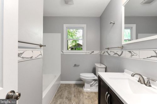 488 Fiddlers Grn, Dover DE  19904-4815 exterior